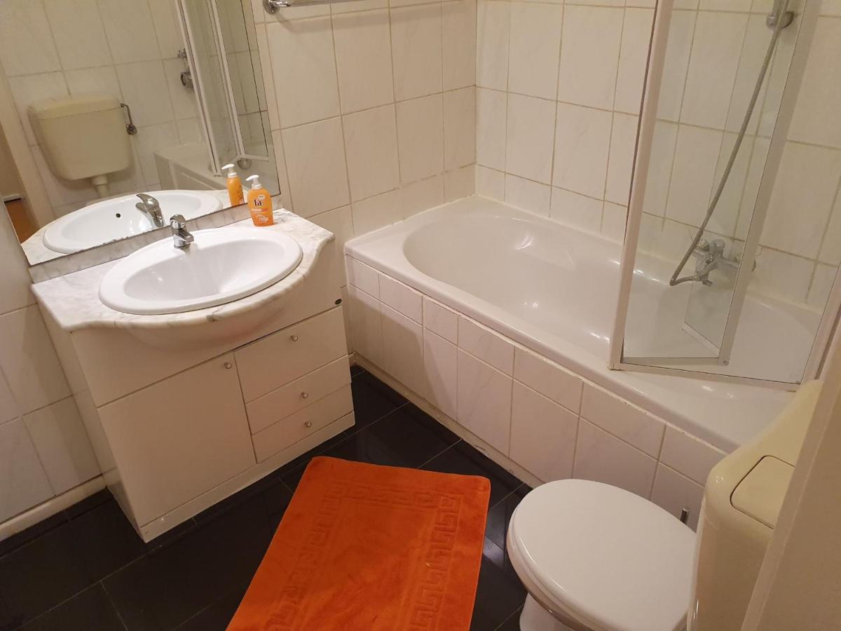 Ferienwohnung Im Zentrum Hannover City, Ruhig, Hbf- Naehe, Freie Oeffentliche Parkplaetze Extérieur photo